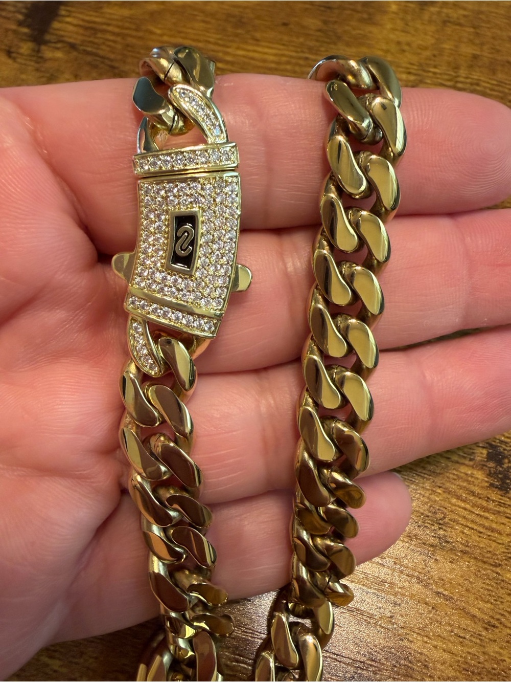Gold Cuban Link Necklace and Bracelet Set - Picture 7 of 10